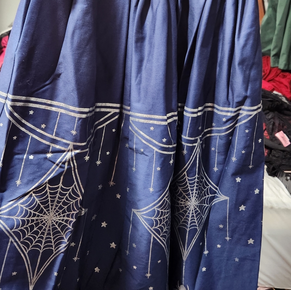 Skirt - Picture 2 of 4